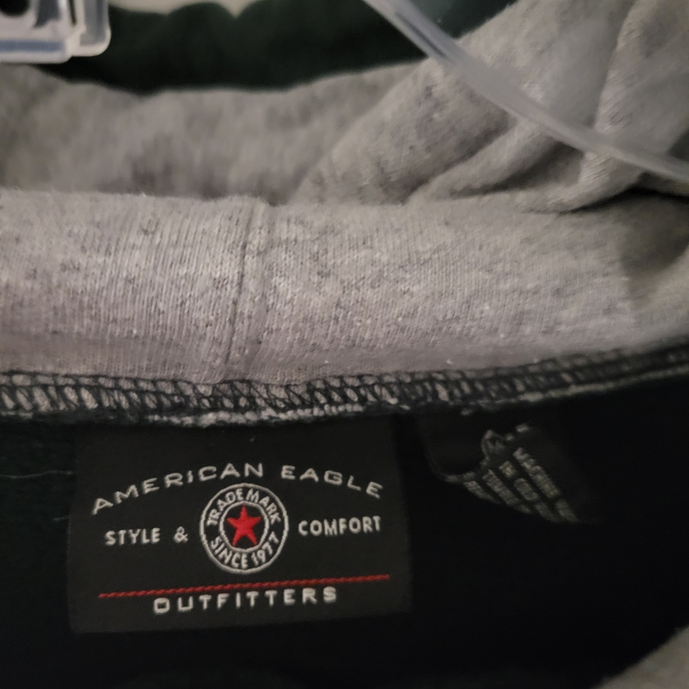 American Eagle Outfitters Dark Green Hoodie - Picture 2 of 2